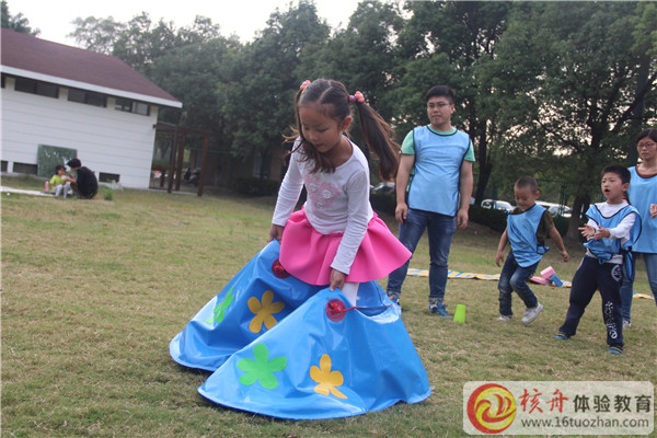 青少年戶外拓展